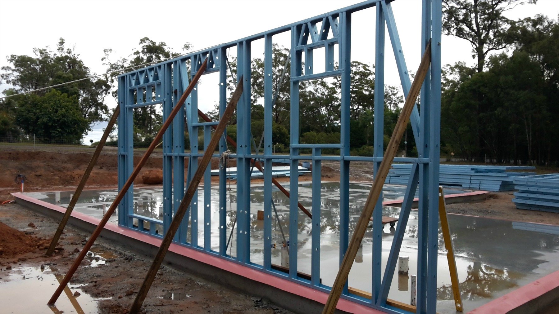 Steel wall frame erection